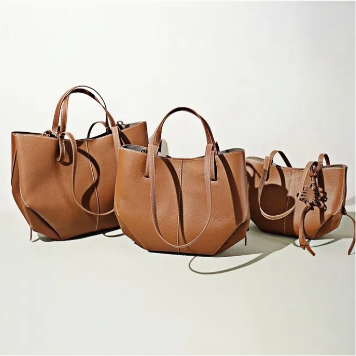 00007L-11042-Convertible Tote Bag Hazel- Waxed Leather Work Bag with Adjustable Size‌