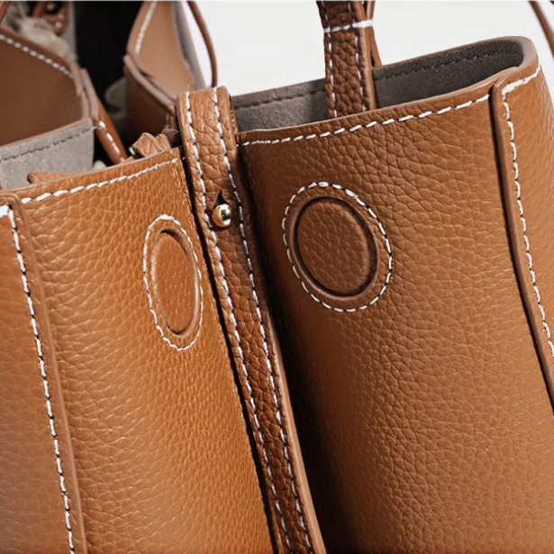 00013L-11042-Convertible Tote Bag Hazel- Waxed Leather Work Bag with Adjustable Size‌